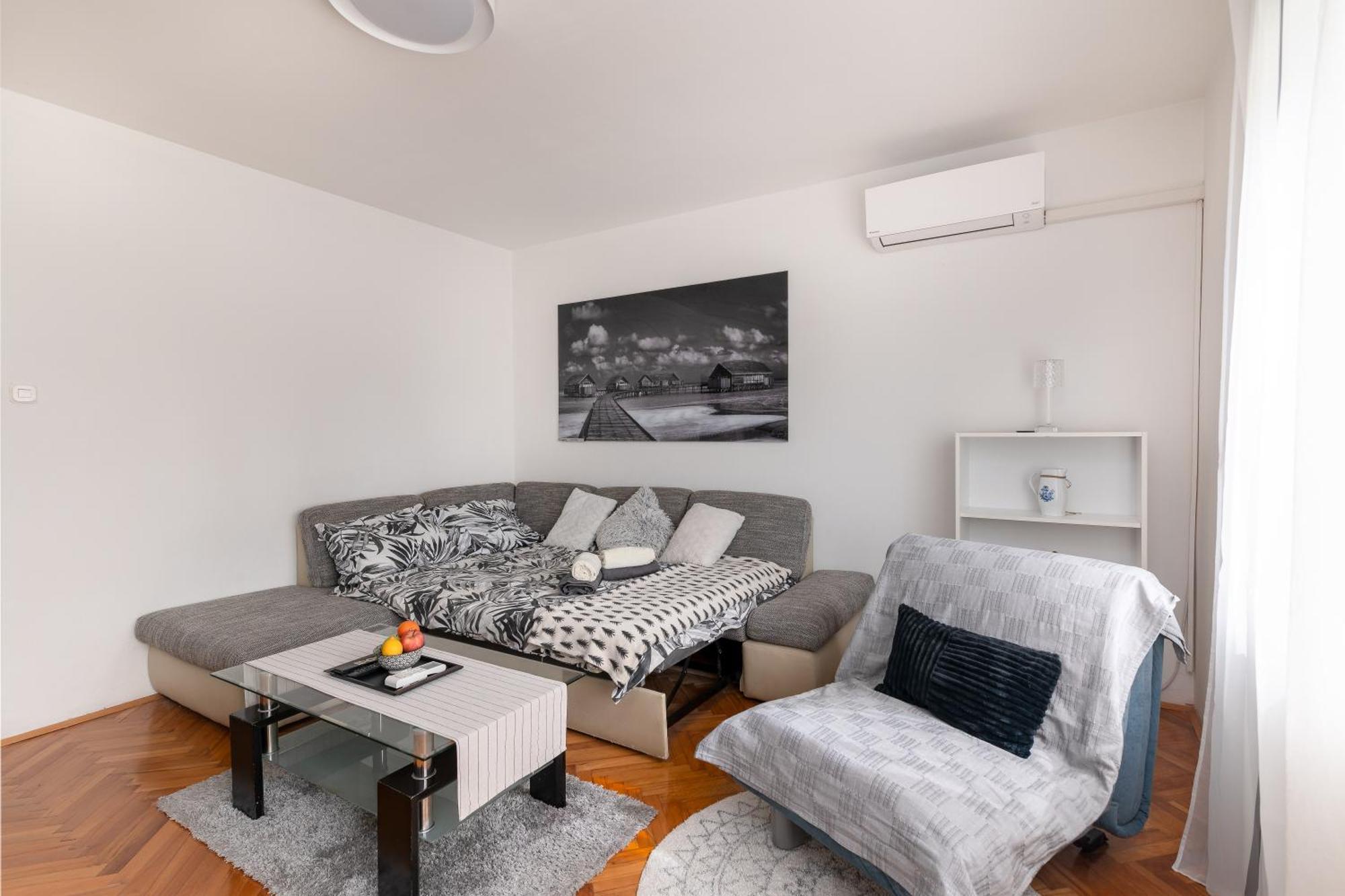 Apartman Milijana Fazana Exterior photo