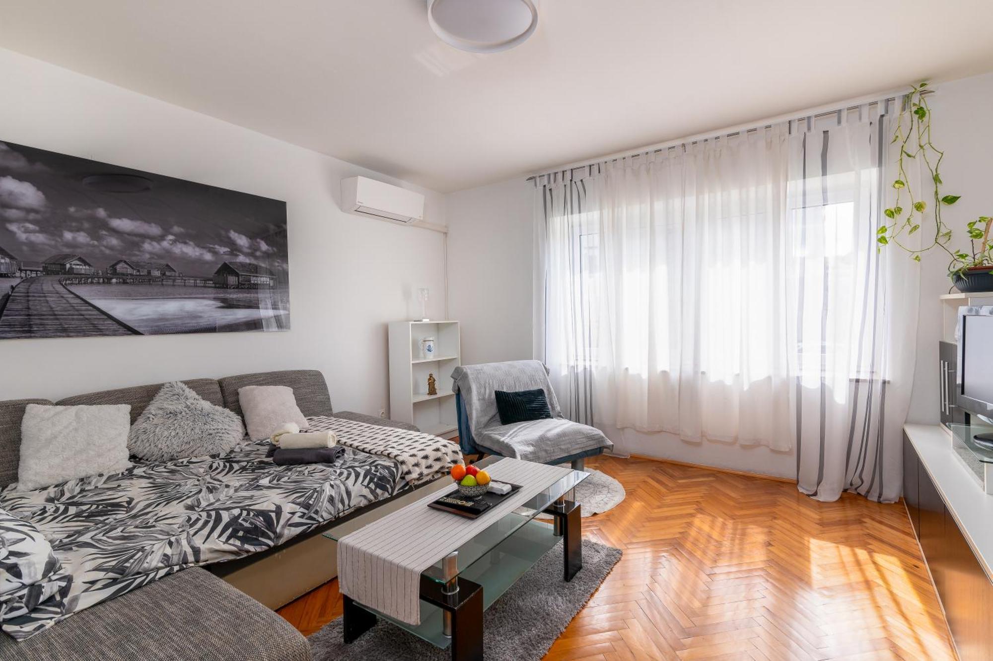 Apartman Milijana Fazana Exterior photo